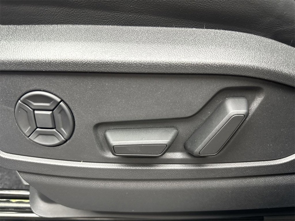 New 2025 Audi Q5 Premium Plus image 12