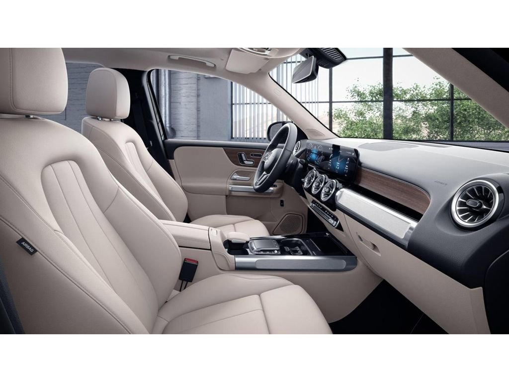 Certified 2023 Mercedes-Benz GLB 250 4MATIC image 4