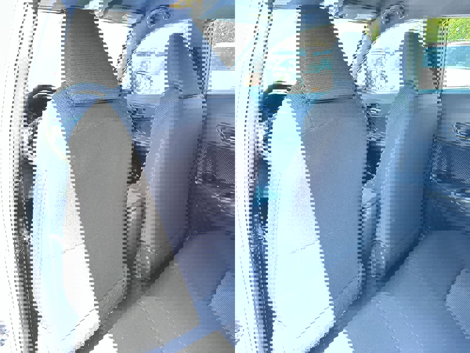 Used 2019 Toyota C-HR LE image 12