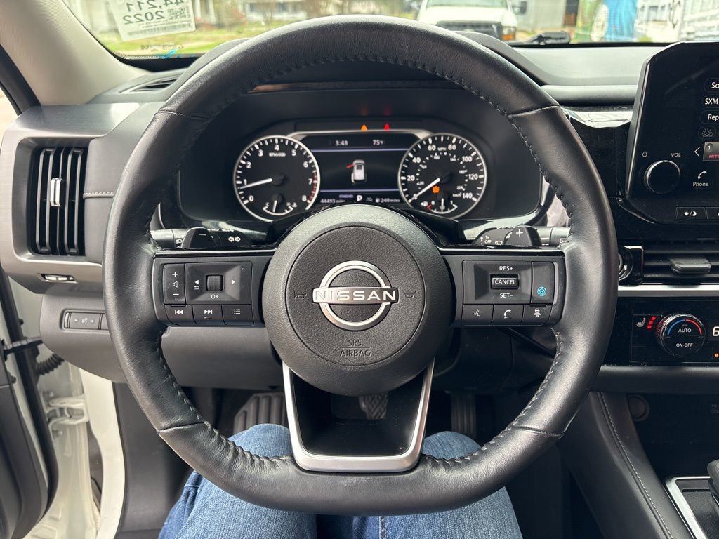 Used 2022 Nissan Pathfinder SL image 13