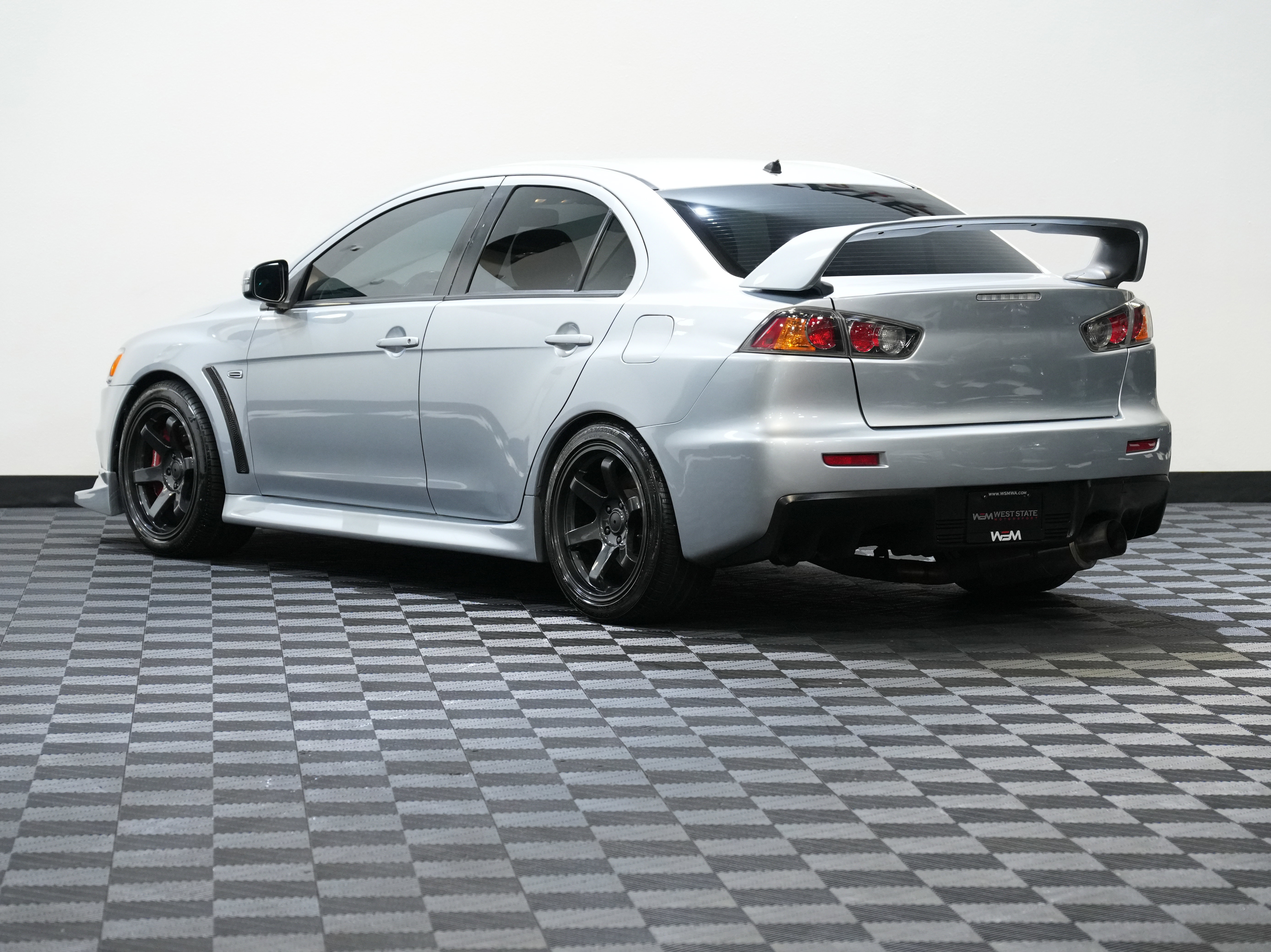 Used 2015 Mitsubishi Lancer Evolution GSR image 8