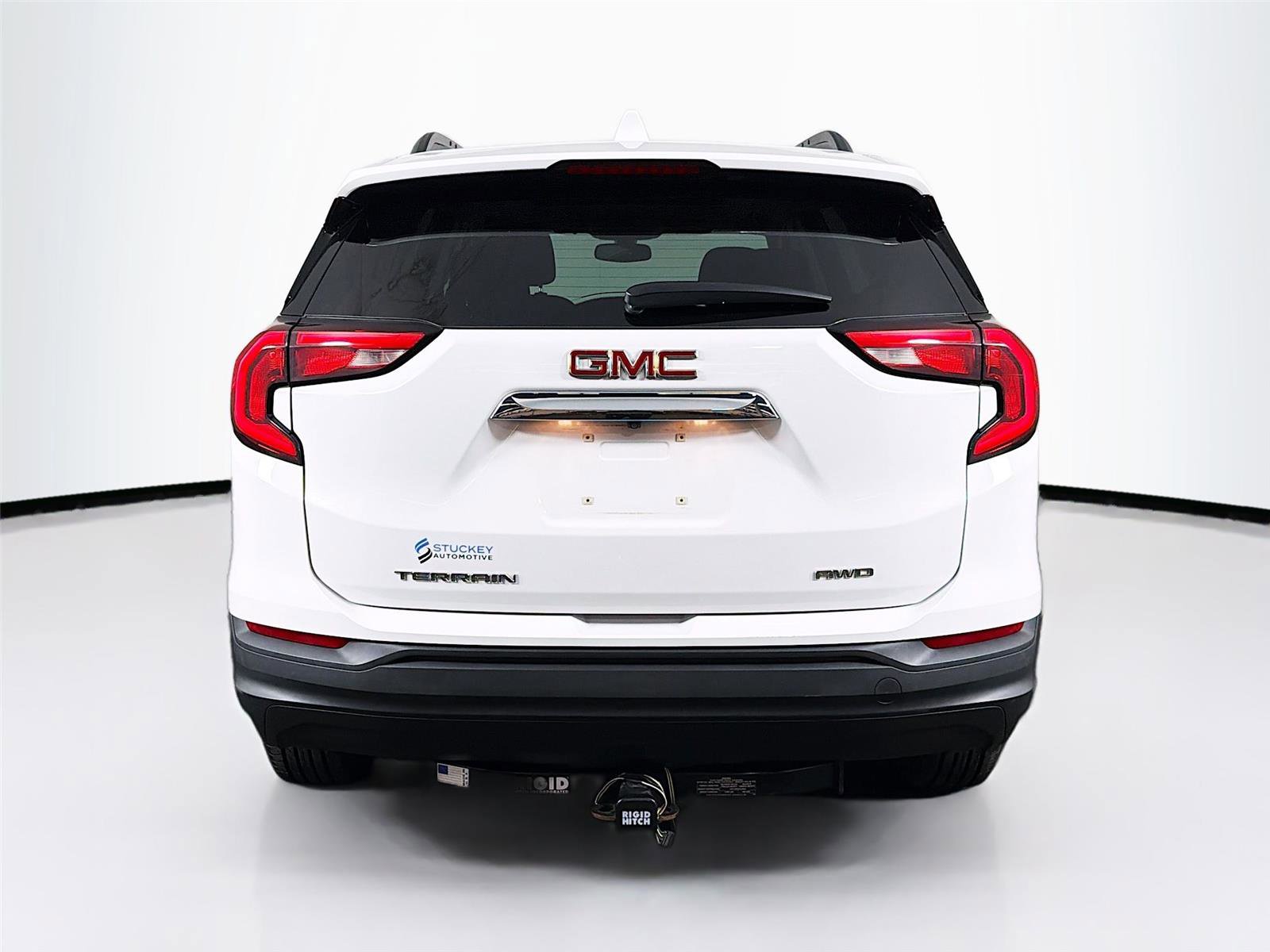 Used 2018 GMC Terrain SLE w/ Driver Convenience Package AWD/4WD image 6