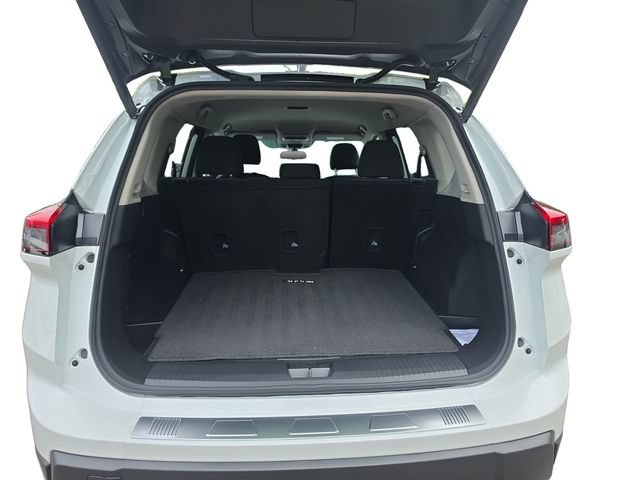 New 2026 Nissan Rogue SV AWD/4WD image 18