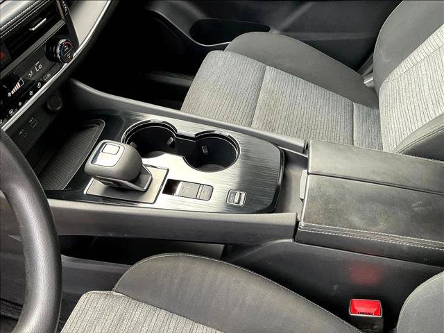 Used 2023 Nissan Rogue SV FWD image 11