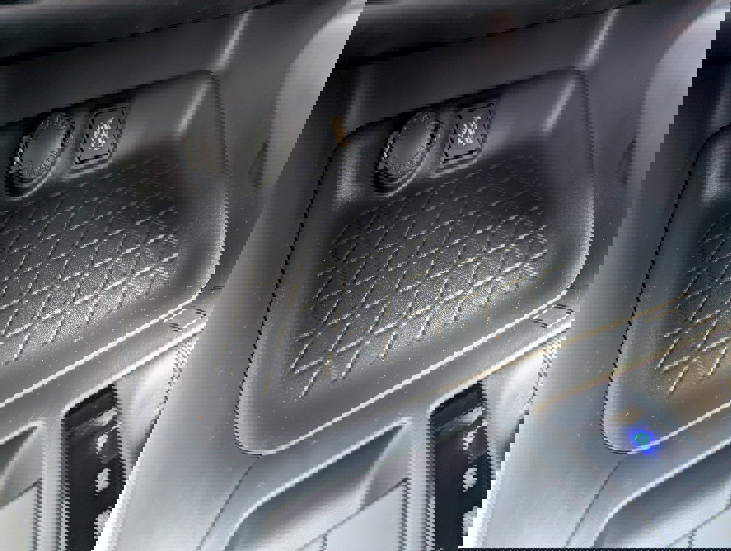 New 2025 Toyota RAV4 XLE image 17