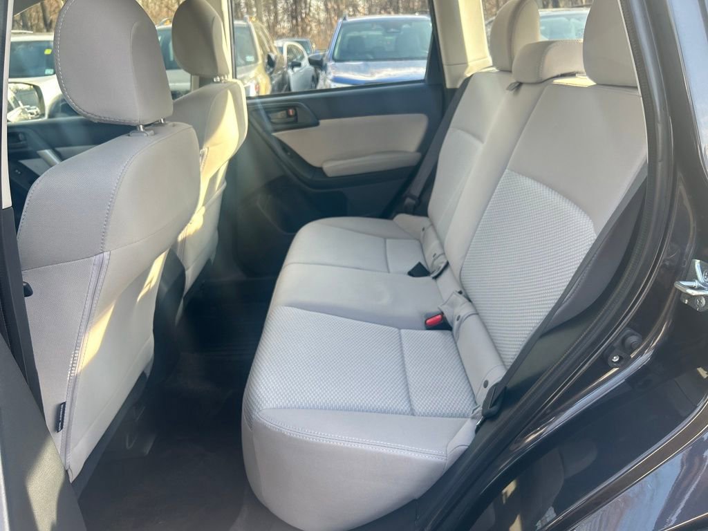 Used 2016 Subaru Forester 2.5i w/ Alloy Wheel Package image 24