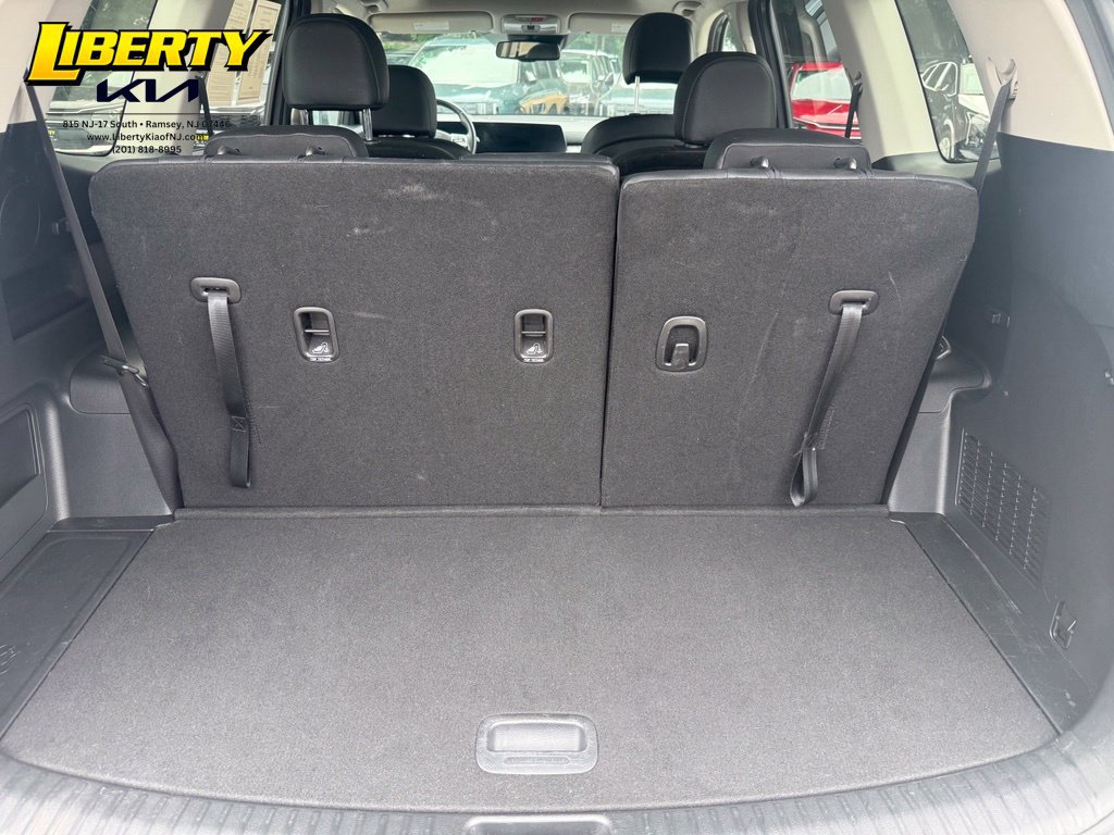 Used 2024 Kia Telluride EX w/ EX Captain's Chair Package AWD/4WD image 11