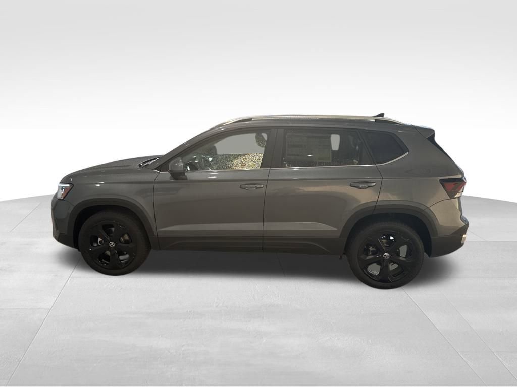 New 2025 Volkswagen Taos SEL image 2