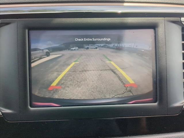 Used 2023 Chrysler Voyager LX FWD image 13