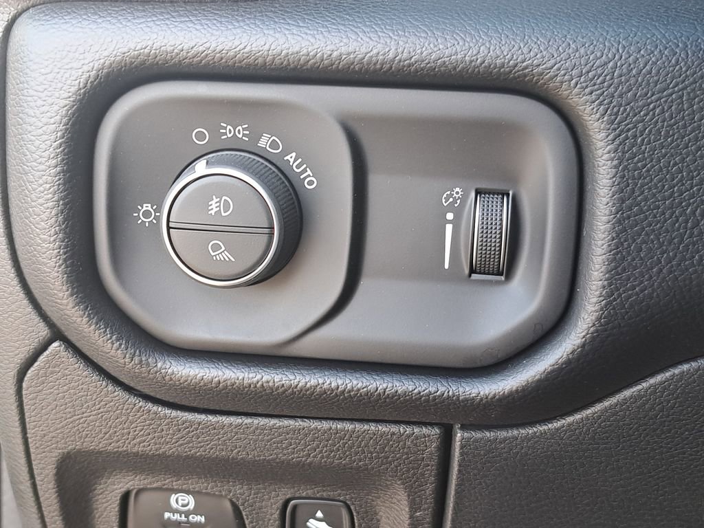 Certified 2022 RAM 1500 Big Horn image 25