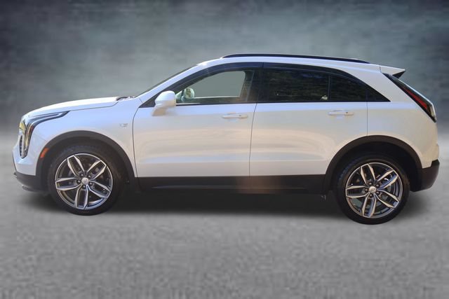 Used 2020 Cadillac XT4 Sport w/ Driver Assist Package FWD image 4