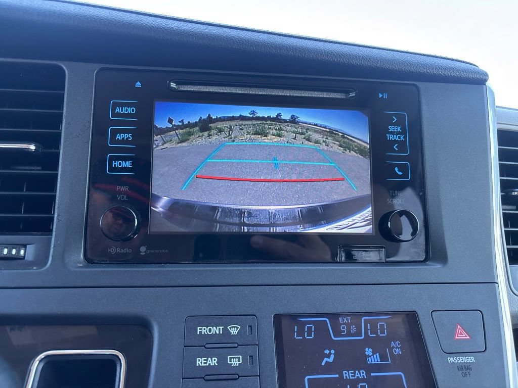 Used 2015 Toyota Sienna XLE w/ XLE Navigation Package FWD image 24