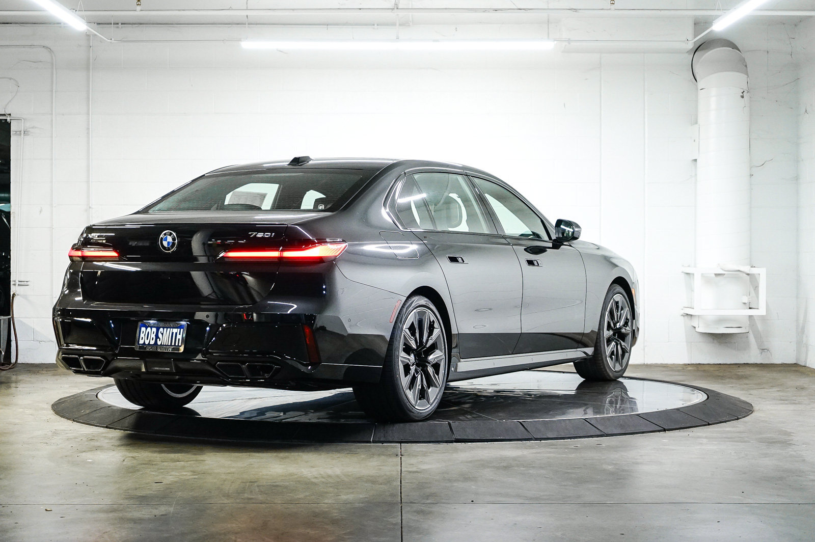 New 2026 BMW 760i xDrive w/ Executive Package AWD/4WD image 6