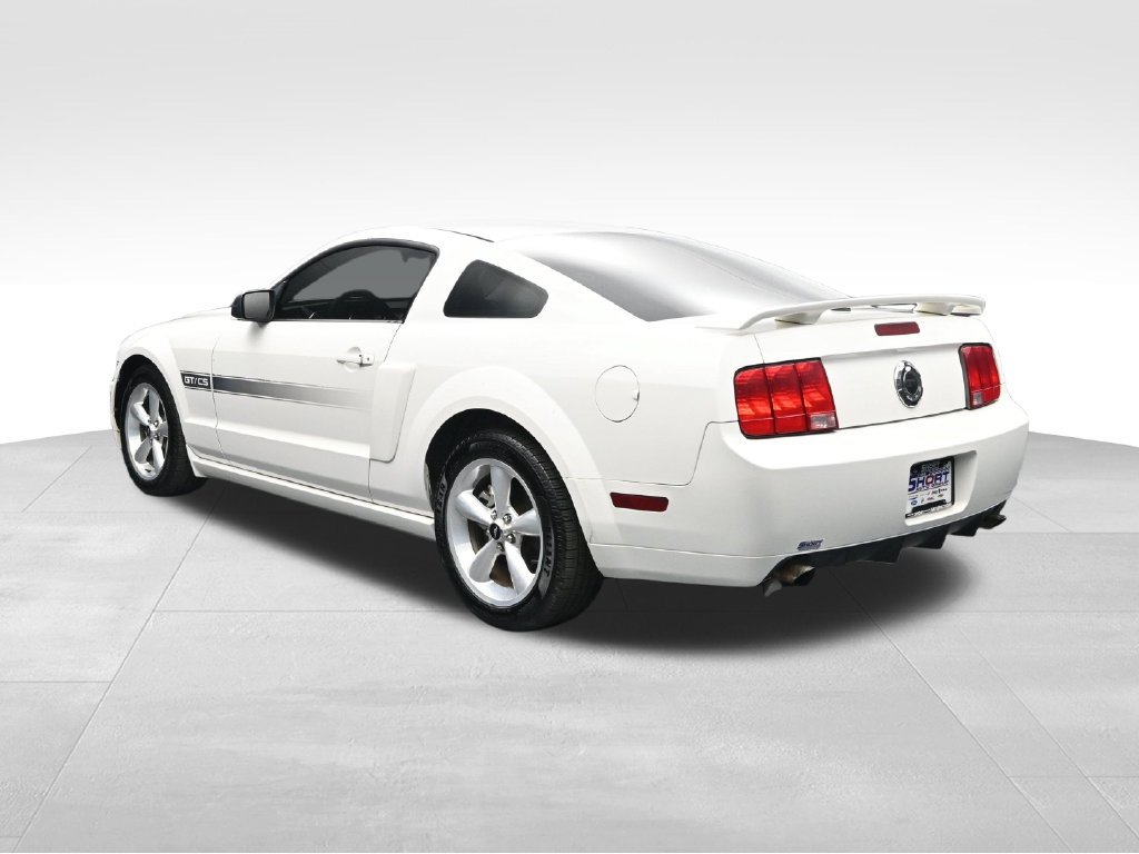 Used 2007 Ford Mustang GT Premium RWD image 3