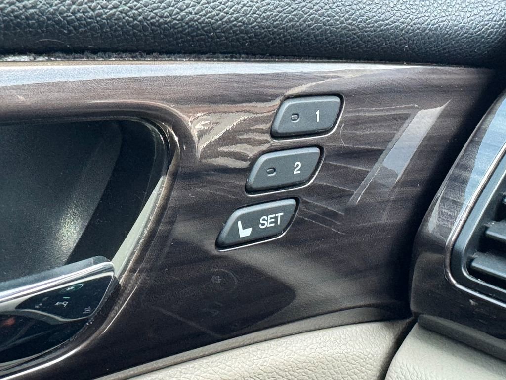 Used 2016 Honda Accord Touring image 29