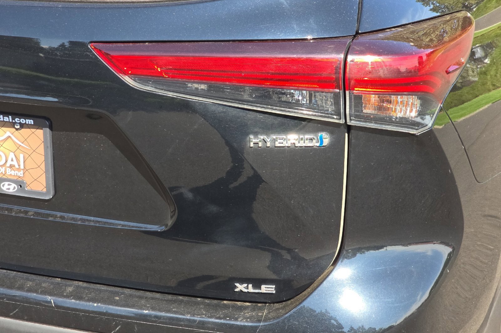 Used 2020 Toyota Highlander XLE image 30