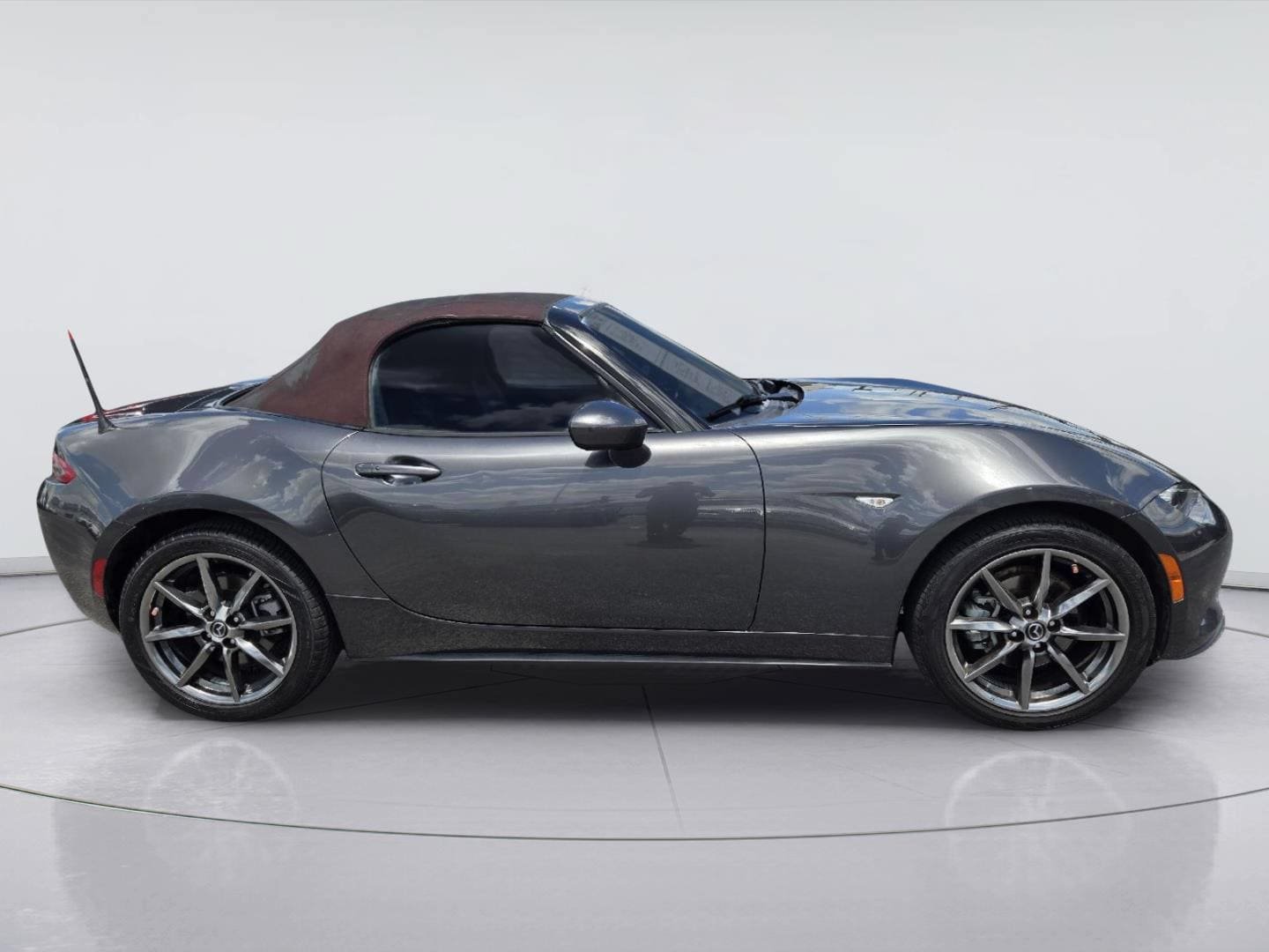Used 2018 MAZDA MX-5 Miata Grand Touring RWD image 5
