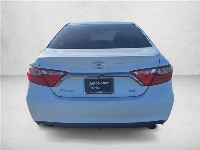 Used 2017 Toyota Camry SE image 6