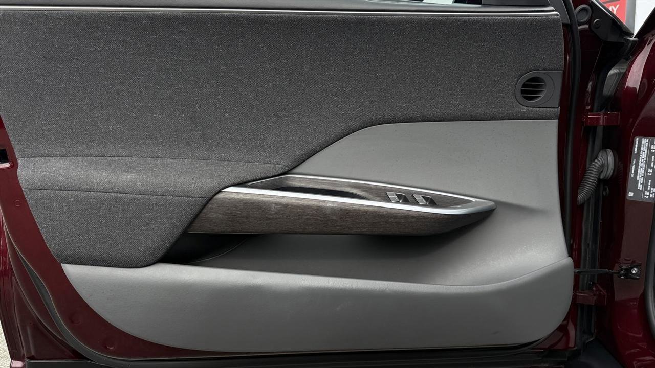 Used 2024 Lucid Air Touring image 26