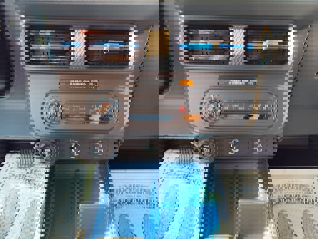 New 2025 Ford Maverick XLT w/ XLT Luxury Package image 15