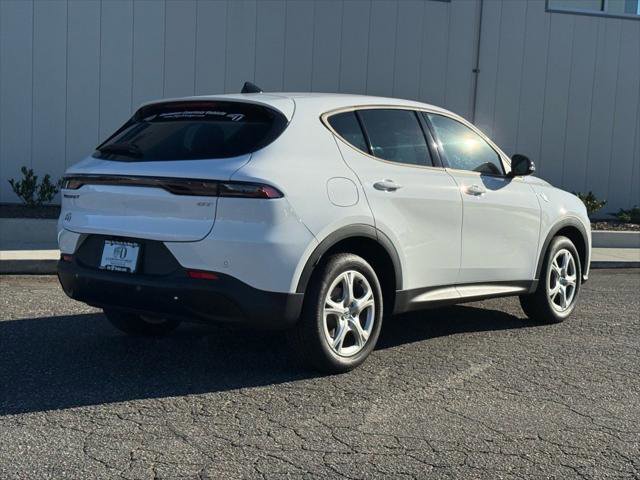 Certified 2025 Dodge Hornet GT w/ Cold Weather Group AWD/4WD image 3