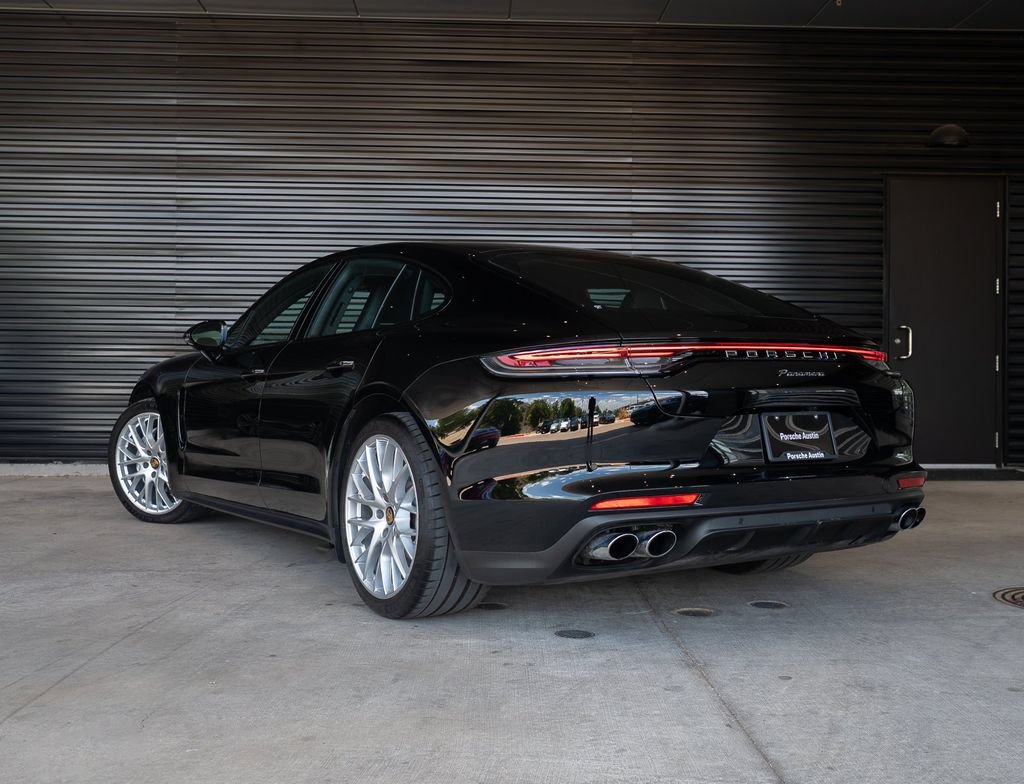 Certified 2023 Porsche Panamera image 3