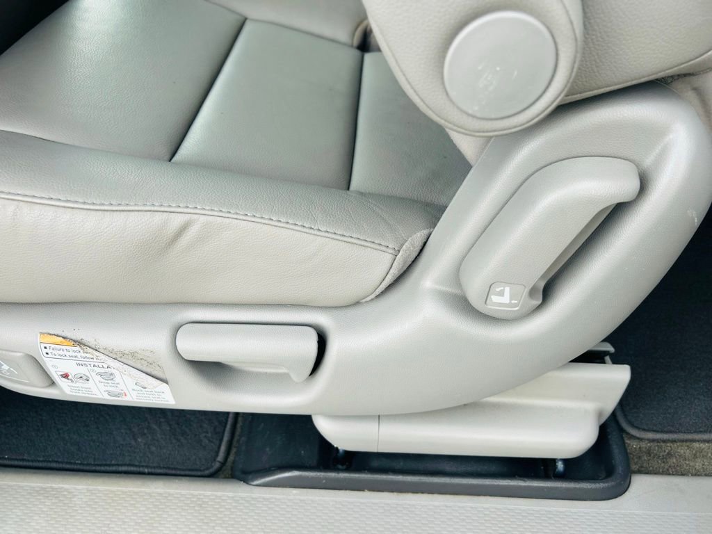Used 2015 Honda Odyssey EX-L image 31