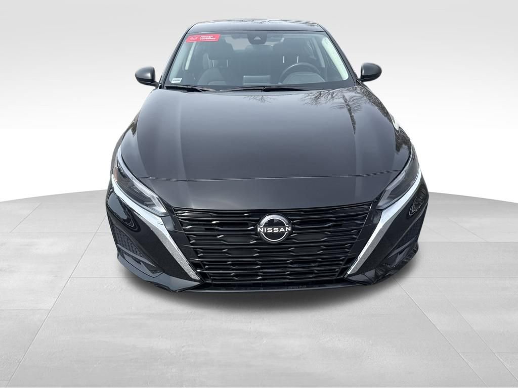 Used 2025 Nissan Altima 2.5 S image 9