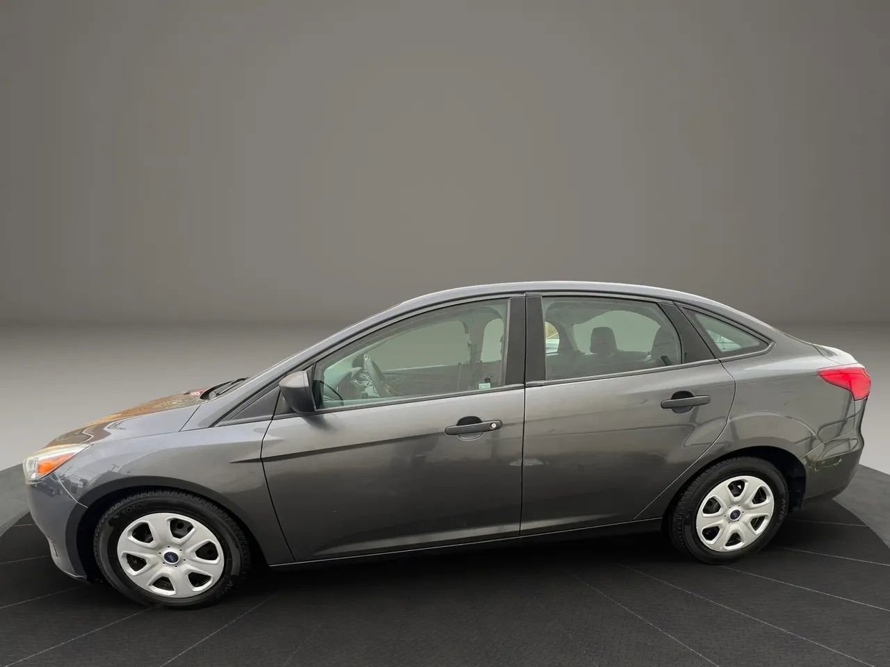 Used 2017 Ford Focus S FWD image 8