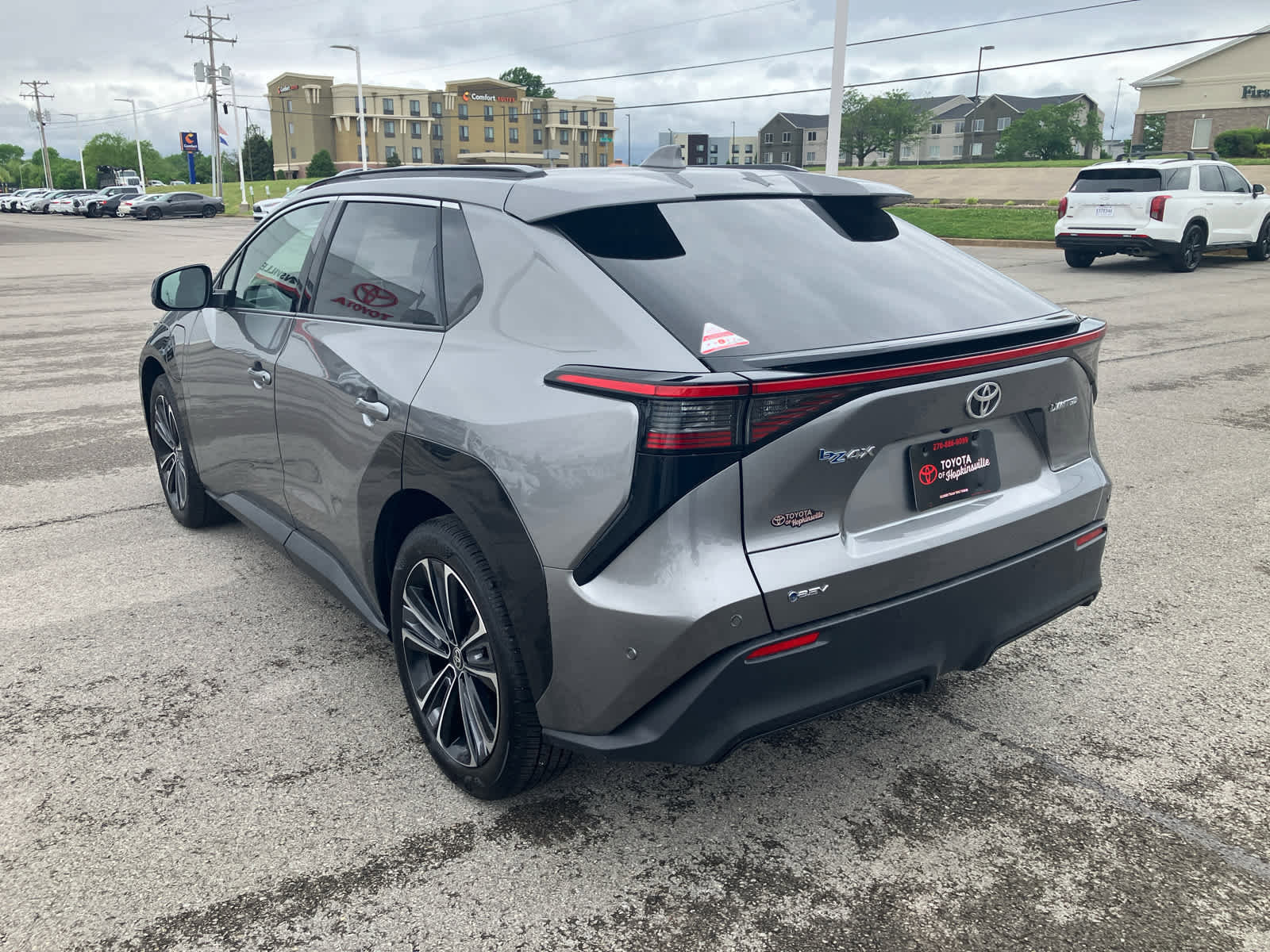 Certified 2025 Toyota bZ4X FWD w/ Weather Package image 5