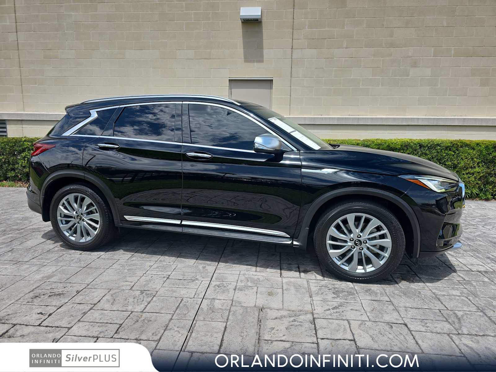 Used 2024 INFINITI QX50 Luxe w/ Accent Package