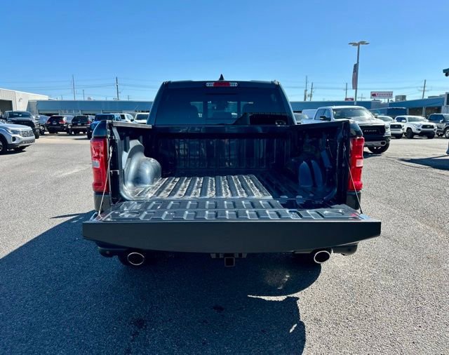 New 2026 RAM 1500 4x4 Crew Cab image 8