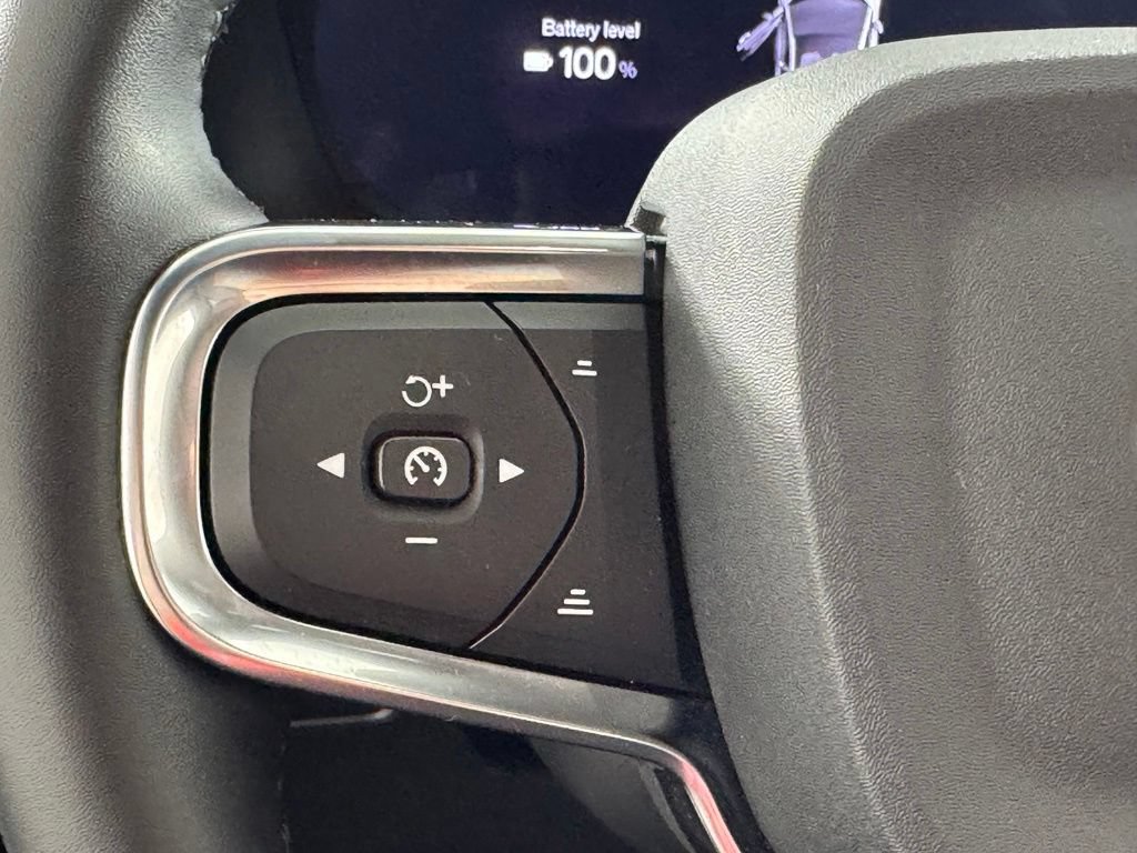 Certified 2023 Volvo C40 Recharge Core w/ Protection Package Premier AWD/4WD image 25
