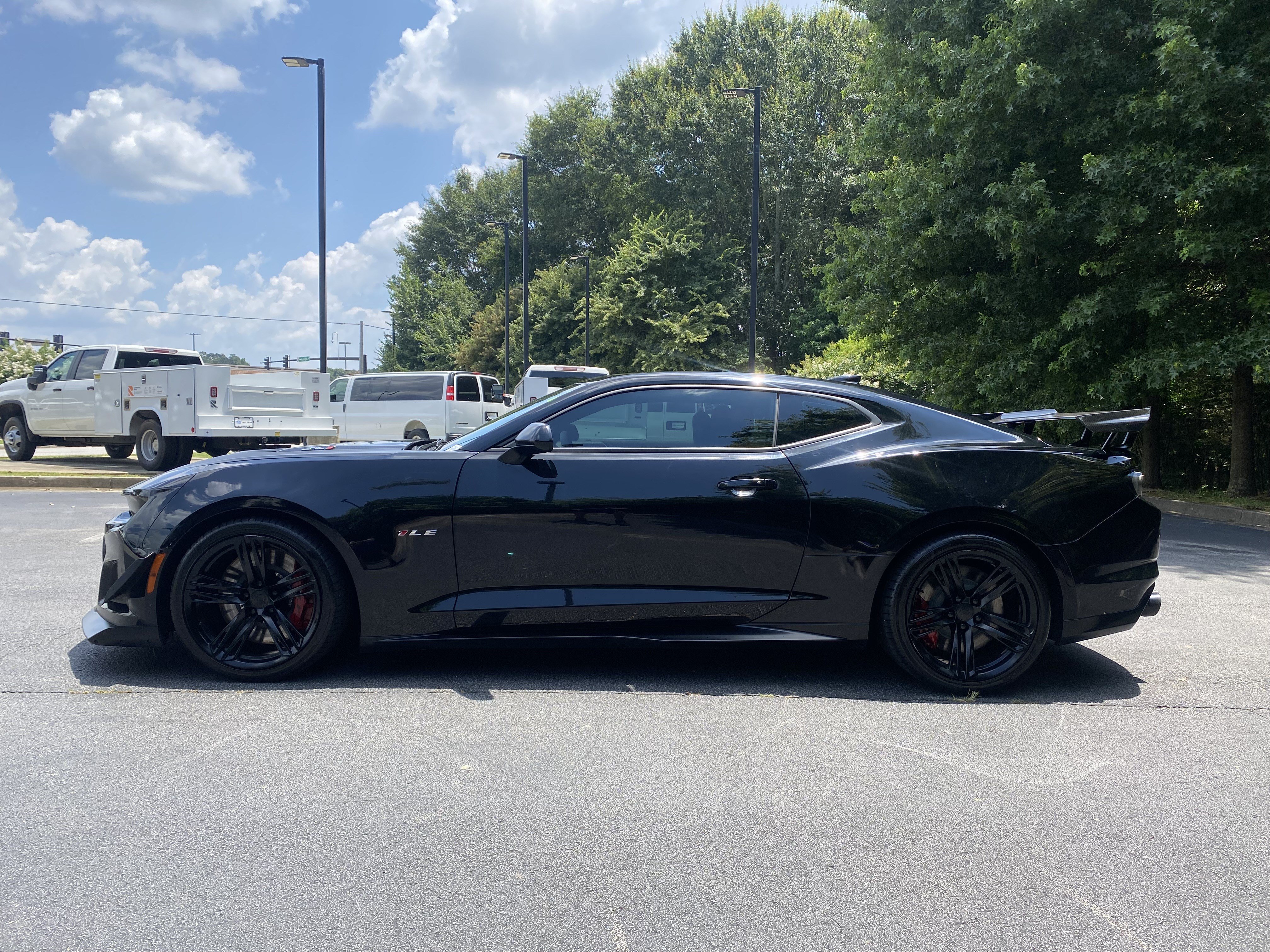Used 2020 Chevrolet Camaro ZL1 RWD image 6