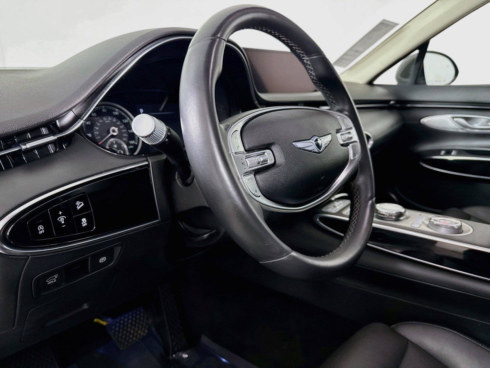 Used 2025 Genesis GV70 2.5T AWD/4WD image 4