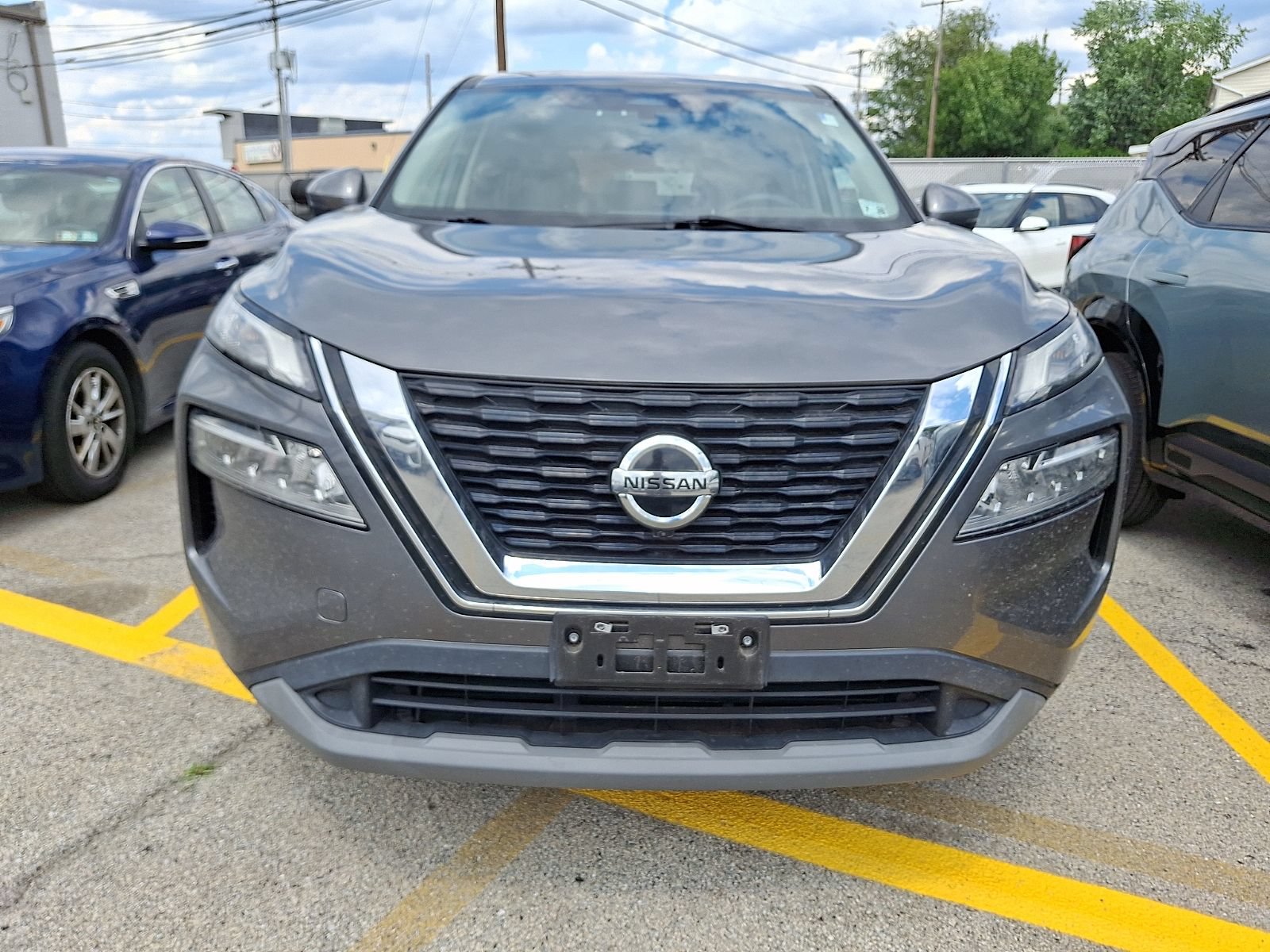 Used 2021 Nissan Rogue SV AWD/4WD image 3