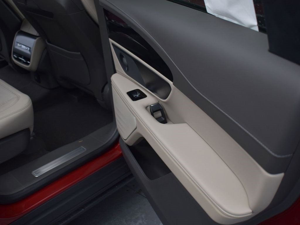 New 2025 Lincoln Nautilus Reserve w/ Jet Appearance Package image 12