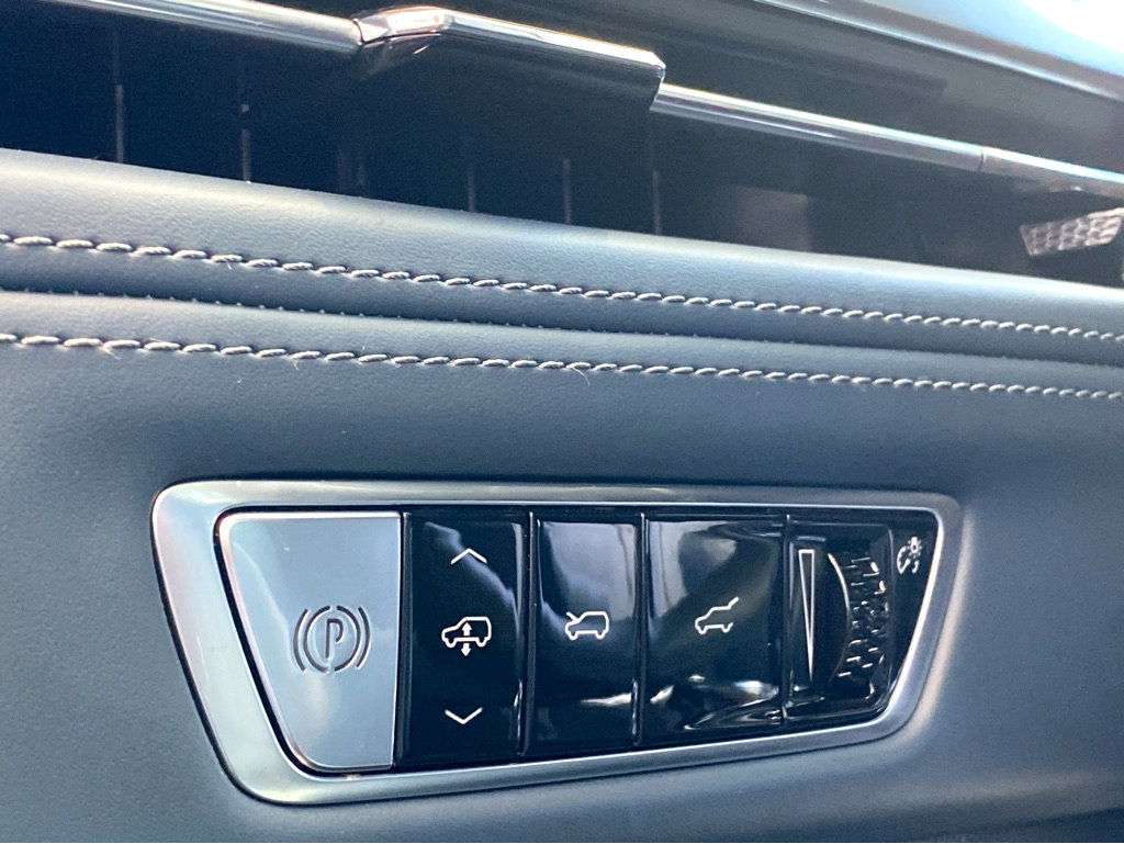 New 2025 Cadillac Escalade IQ Sport 2 image 18