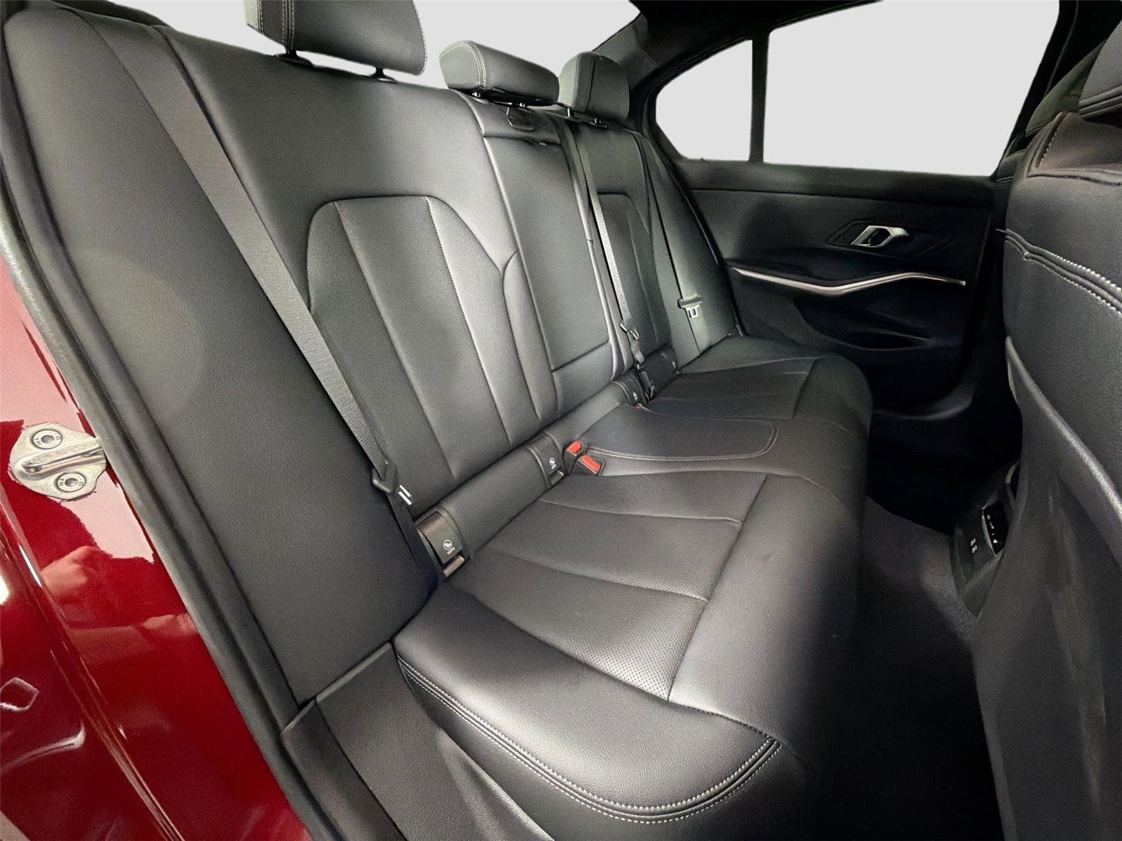 New 2026 BMW 330i xDrive Sedan w/ M Sport Package image 27