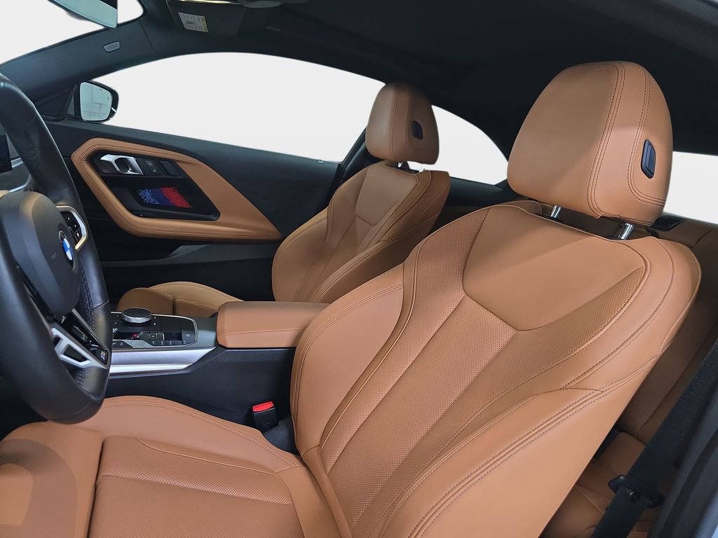Used 2025 BMW 230i Coupe w/ M Sport Package image 17