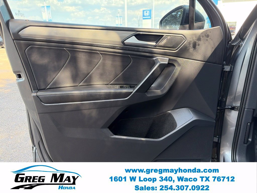 Used 2023 Volkswagen Tiguan SE FWD image 23