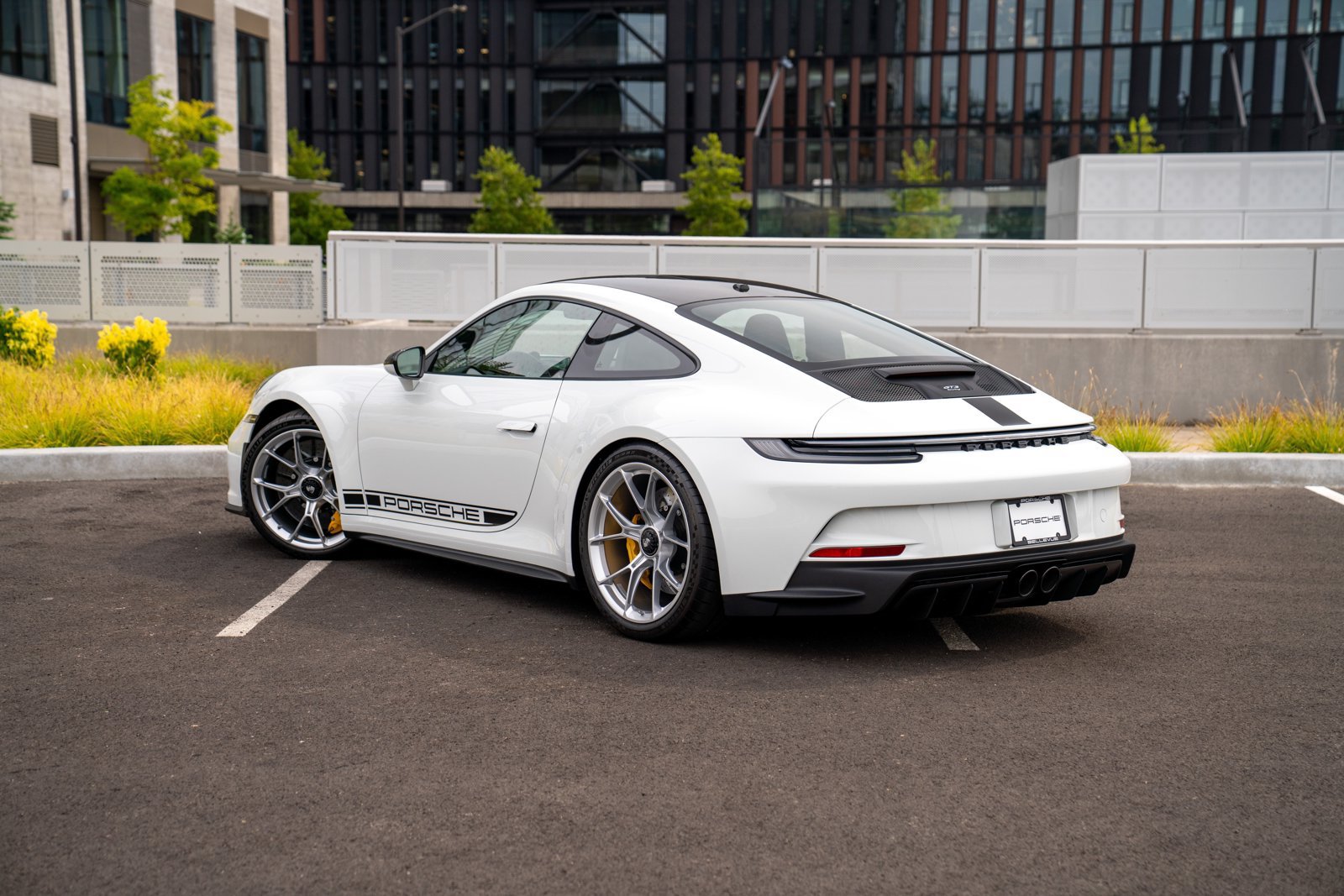 Certified 2024 Porsche 911 GT3 RWD image 3