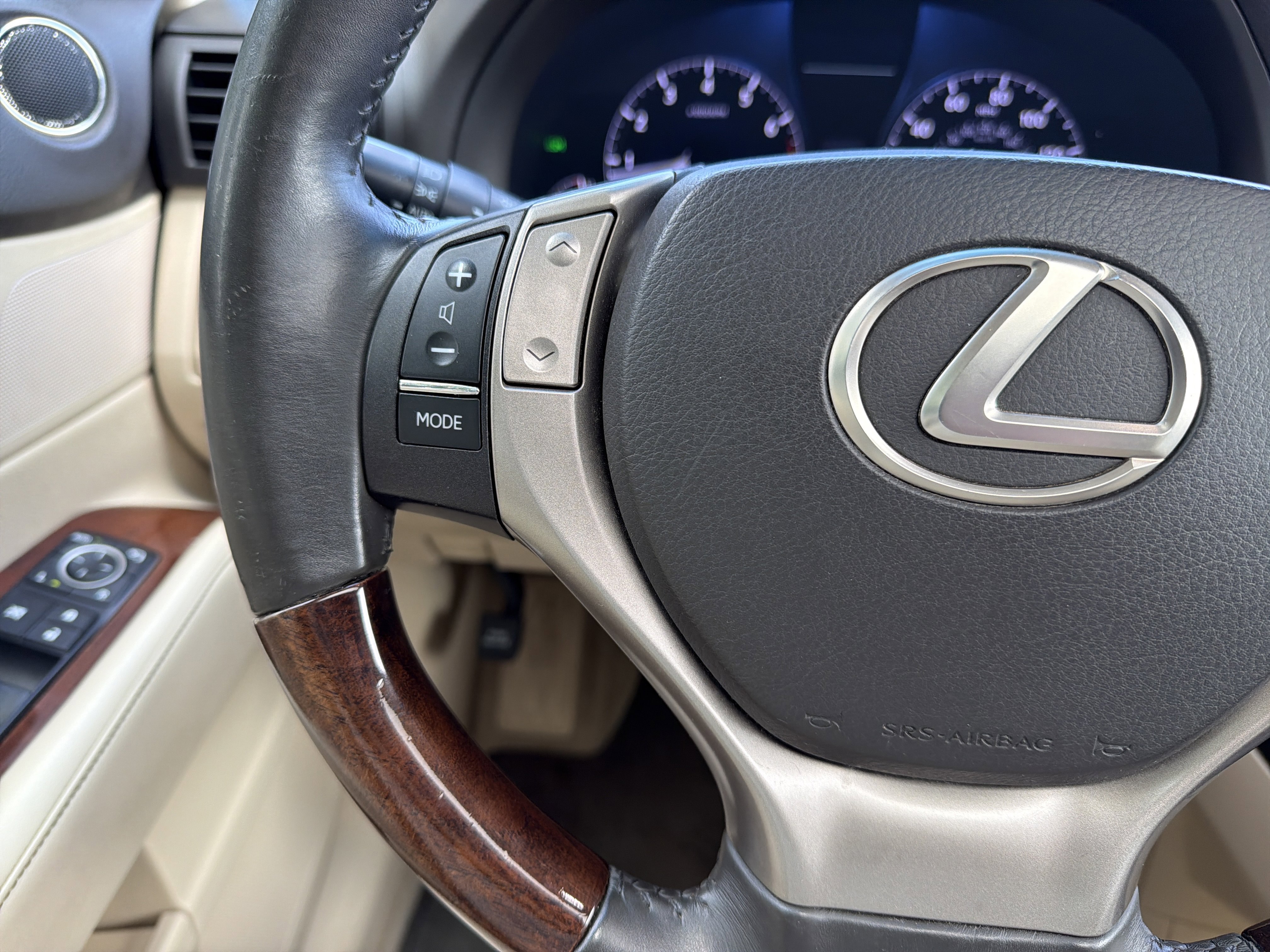 Used 2013 Lexus RX 350 AWD w/ Navigation Pkg image 19