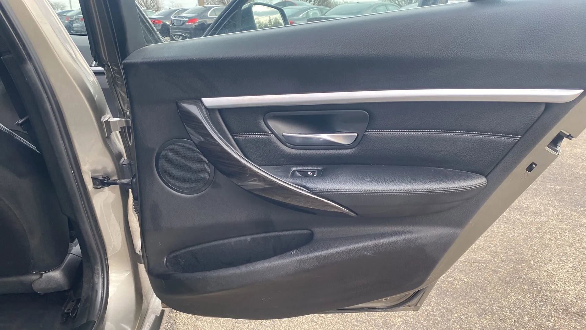 Used 2017 BMW 330i xDrive Sedan image 10