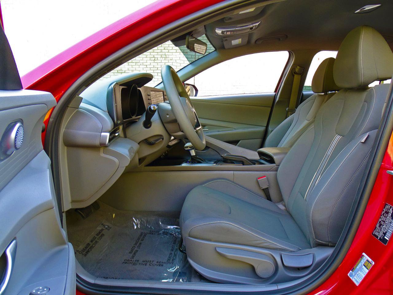 Used 2023 Hyundai Elantra SEL w/ Cargo Package FWD image 9