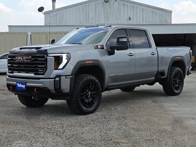 Used 2024 GMC Sierra 2500 AT4 w/ Technology Package AWD/4WD image 4