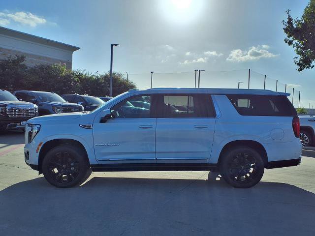 New 2026 GMC Yukon XL Denali w/ Denali Reserve Package RWD image 27