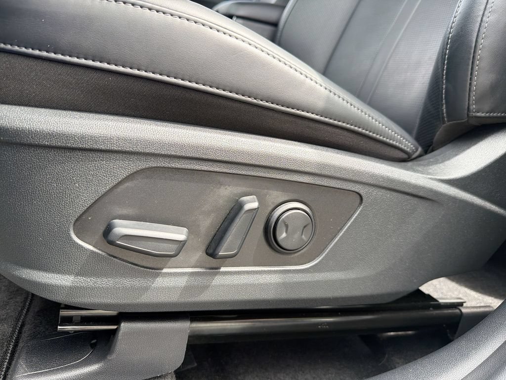 Used 2025 Kia Sorento EX w/ EX Panoramic Sunroof Package FWD image 14