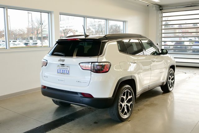 Used 2024 Jeep Compass Limited image 6