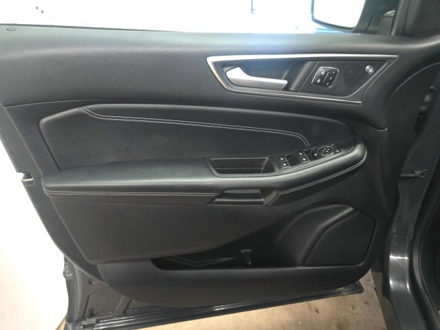 Used 2021 Ford Edge Titanium w/ Equipment Group 301A image 15